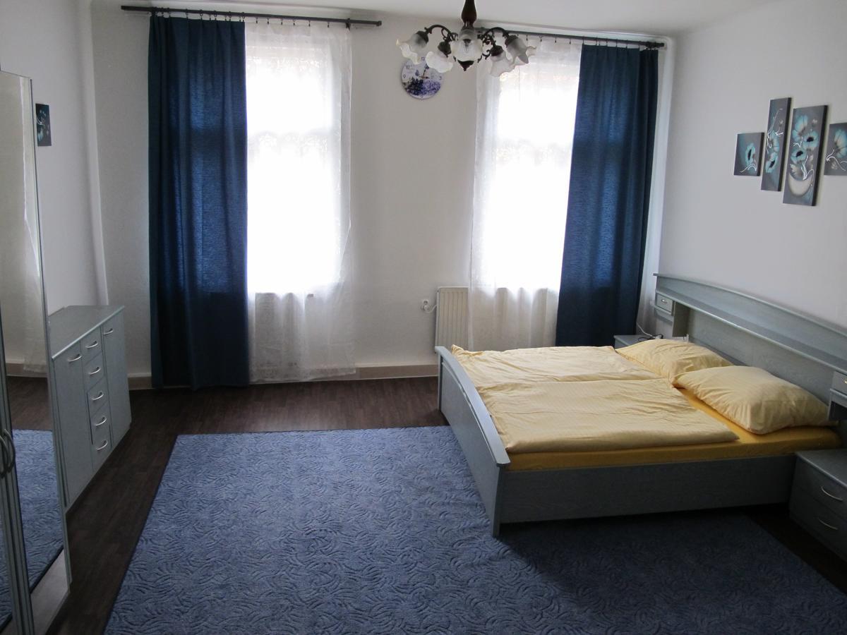 All Seasons Hostel Prag Eksteriør billede